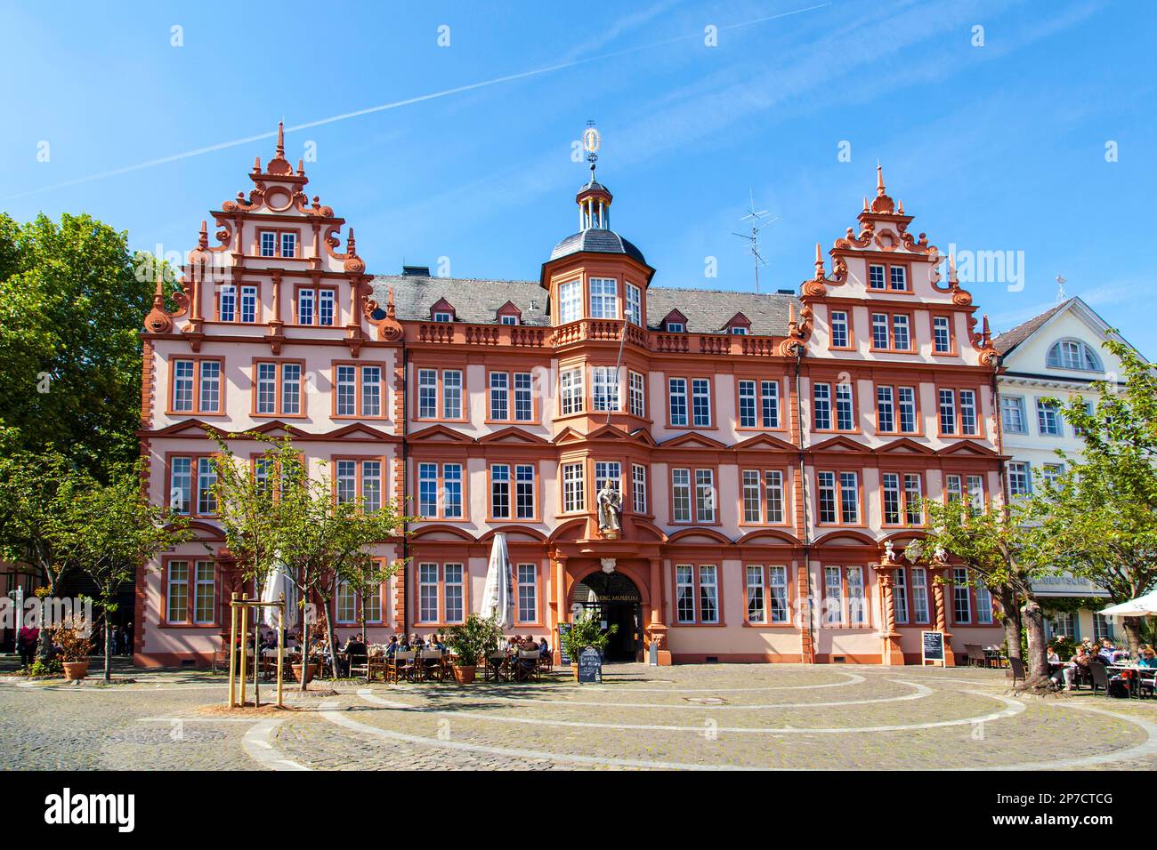 MAYENCE, ALLEMAGNE - MAI 17 : célèbre musée Gutenberg à Mayence sur 17 mai, 2012 à Mayence, Allemagne. C'est l'un des plus anciens musées de l'impression dans le millepertuis Banque D'Images