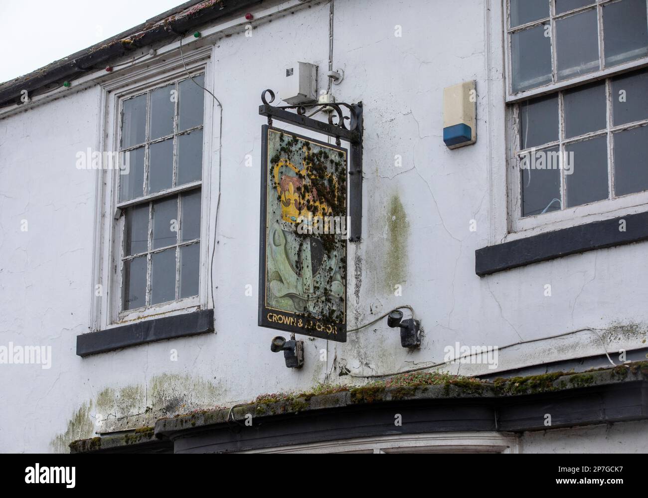Un pub en ruine est maintenant fermé sur Hylton Road, Worcester, Royaume-Uni Banque D'Images