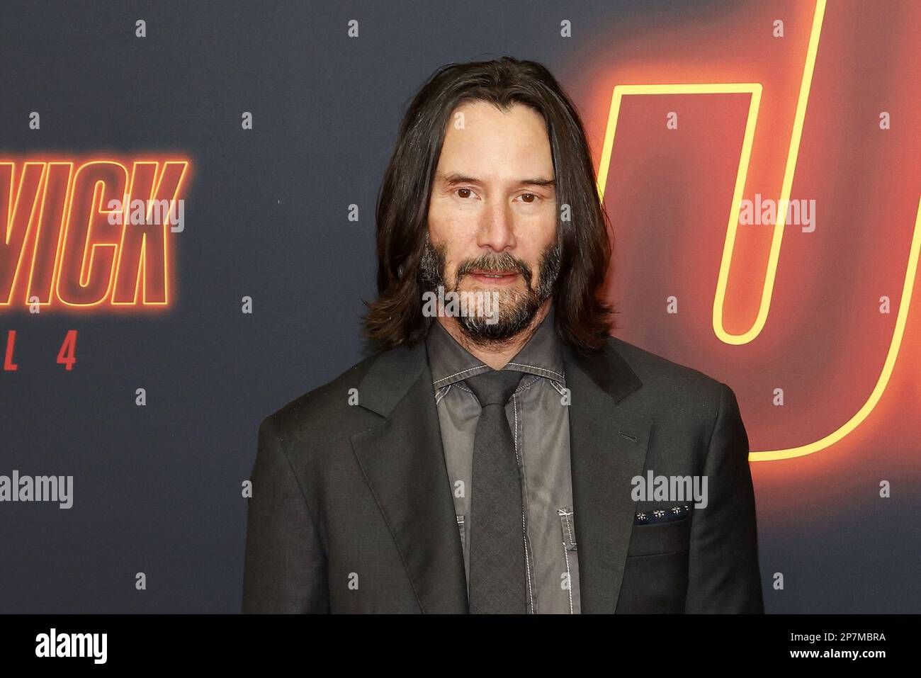 Keanu Reeves participe à la première « John Wick: Chapter 4 » au Palais du zoo sur 8 mars 2023 à Berlin, en Allemagne Banque D'Images