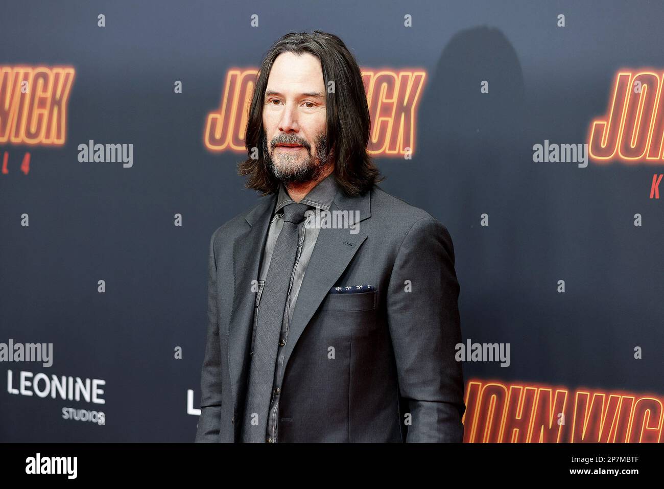 Keanu Reeves participe à la première « John Wick: Chapter 4 » au Palais du zoo sur 8 mars 2023 à Berlin, en Allemagne Banque D'Images