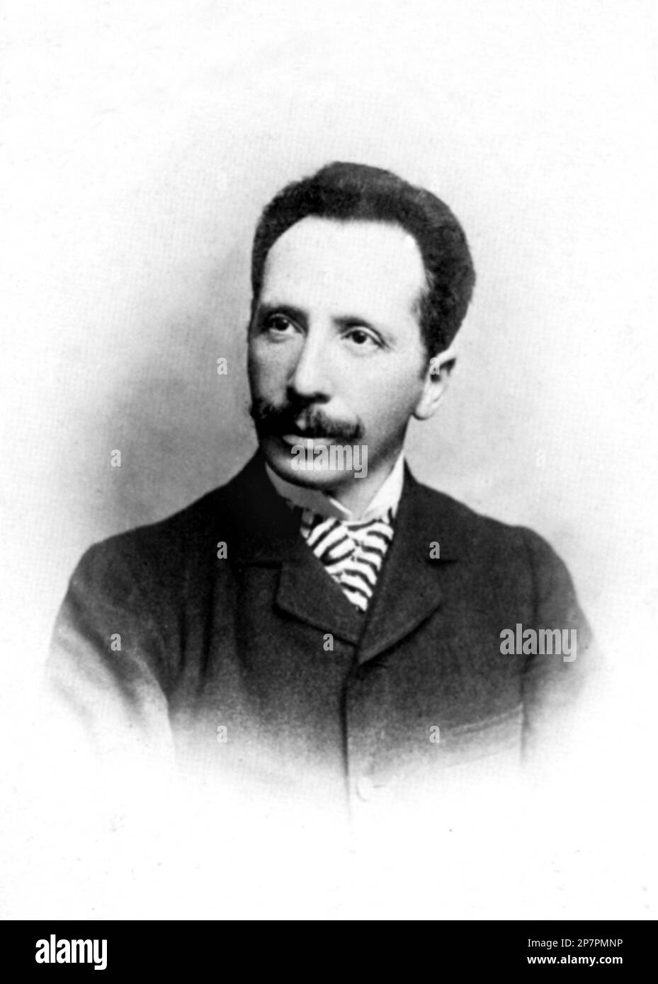 1903 , ITALIE : le célèbre compositeur et chef DE musique italien EDOARDO MASCHERONI ( 1852 - 1941 ). Il a composé deux opéras , LORENZA et LA PERUGINA , mais est plus connu comme le chef de la première mondiale du FALSTAFF de Giuseppe Verdi à la Scala . Photo de Witcomb , Buenos Aires , Argentine . - OPERA LIRICA VERISTA - COMPOSIORE - MUSICA - portrait - ritratto - bachigi - moustache - cravate - cravatta - collier - Colletto - MUSICA CLASSICA - CLASSIQUE - OPERA - COMPOORE LIRICO - portrait - ritratto - DIRETTORE d'ORCHESTRA - MUSICISTA - MUSICA --- ARCHIVIO GBB Banque D'Images