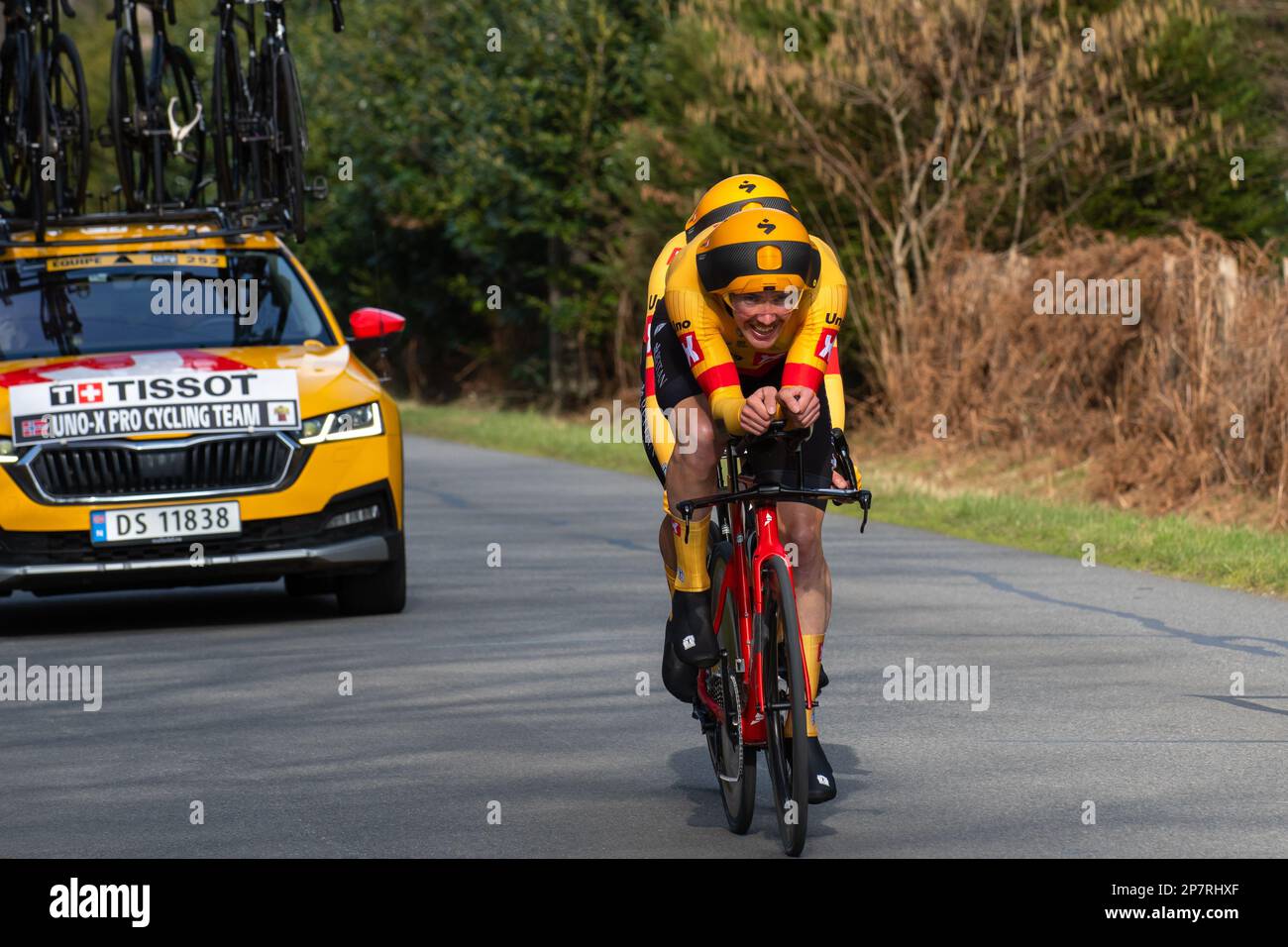 Dampierre en Burly, France. 07th mars 2023. Membres de l'équipe Uno-X en action lors de la troisième phase de Paris-Nice 2023. La troisième étape de la course cycliste Paris-Nice 2023 est un essai de 32,2 km en équipe sur un circuit autour de Dampierre-en-Burly. L'équipe Jumbo Visma a remporté la première place devant l'équipe EF EasyPost. Le pilote danois Magnus Cort Nielsen (équipe EF EasyPost) prend le maillot jaune du leader. (Photo de Laurent Coust/SOPA Images/Sipa USA) crédit: SIPA USA/Alay Live News Banque D'Images