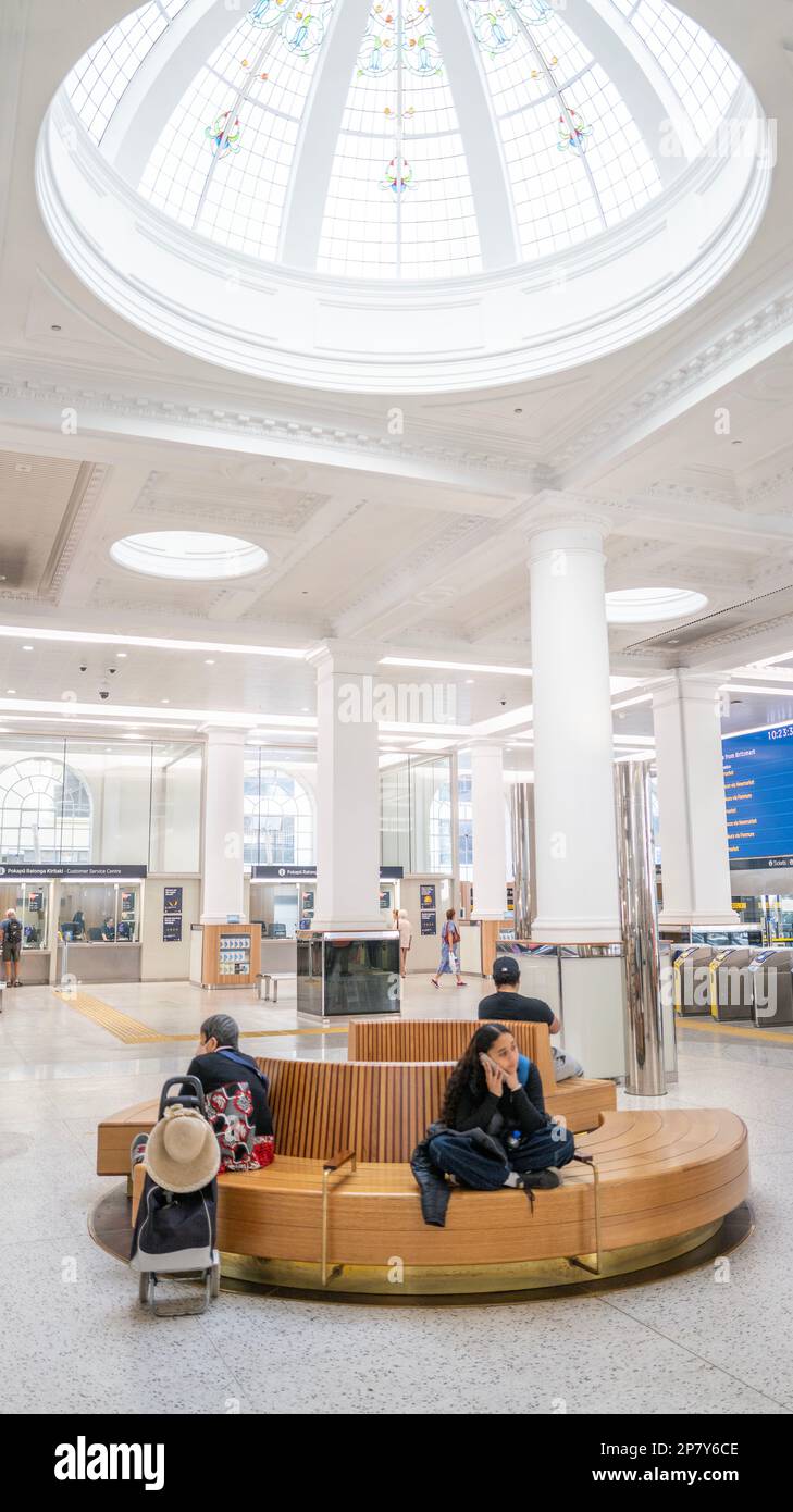 Centre ville d'Auckland, Auckland Nouvelle-Zélande . Fin de l'été. Intérieur de la gare Britomart récemment rénové. Banque D'Images