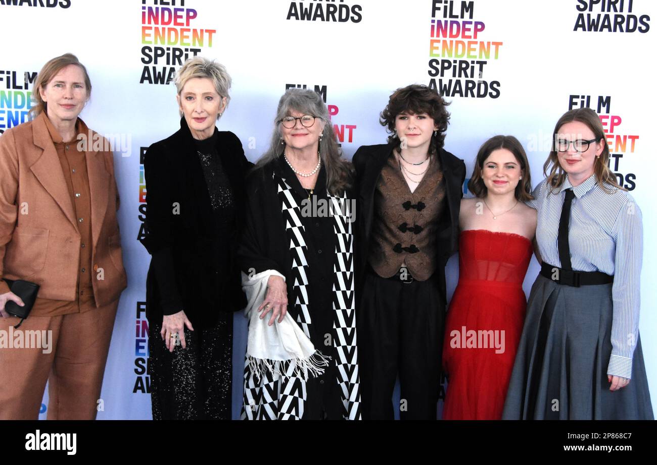 Santa Monica, Californie, États-Unis 4th mars 2023 (G-D) l'actrice Miriam Toews, l'actrice Sheila McCarthy, l'actrice Judith Ivey, l'actrice Liv McNeil, l'actrice Kate Hallett et la Directrice Sarah Polley assistent aux Prix de l'Esprit indépendant du film 2023 sur 4 mars 2023 à Santa Mlonica Beach à Santa Monica, Californie, États-Unis. Photo par Barry King/Alay stock photo Banque D'Images