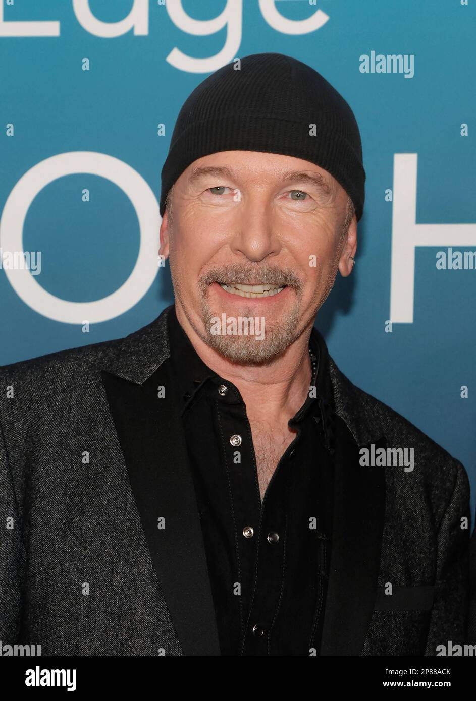 Los Angeles, États-Unis. 08th mars 2023. The Edge, à la première de Bono & The Edge de Disney : une sorte de soins à domicile, avec Dave Letterman au Orpheum Theatre de Los Angeles, CA, Etats-Unis sur 8 mars 2022. Photo de Fati Sadou/ABACAPRESS.COM crédit: Abaca Press/Alamy Live News Banque D'Images