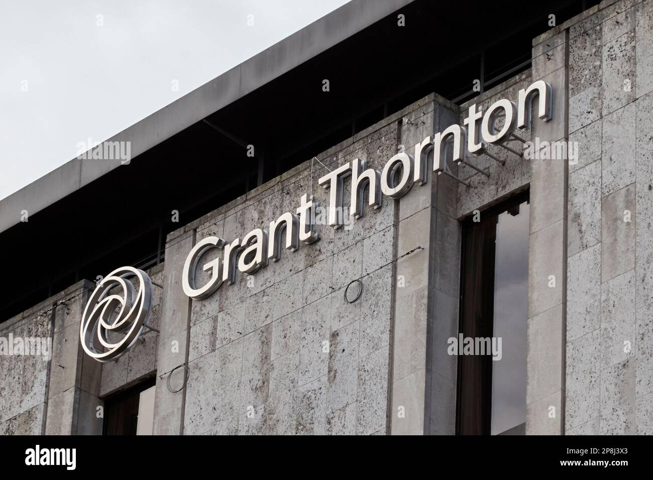 Logo pour les bureaux extérieurs de Grant thornton à Belfast, Irlande du Nord, Royaume-Uni Banque D'Images