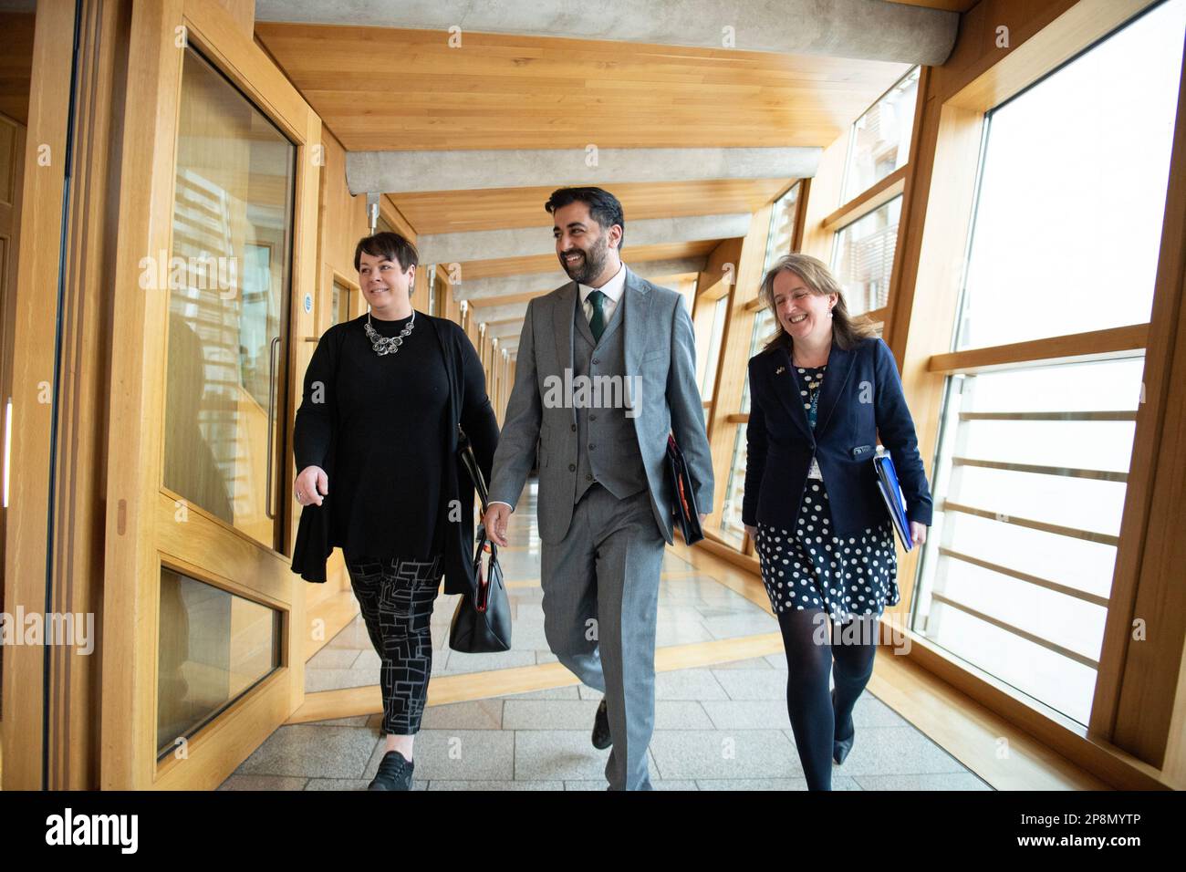 Édimbourg, Écosse, Royaume-Uni. 9th mars 2023. PHOTO : (G-D) Elena Whitham MSP ; Humza Yousaf MSP ; Maree Todd MSP. Scènes à l'intérieur de Holyrood au Parlement écossais où le premier ministre de Scotlands prend des questions de la Chambre. Crédit: Colin D Fisher/CDFIMAGES.COM crédit: Colin Fisher/Alay Live News Banque D'Images