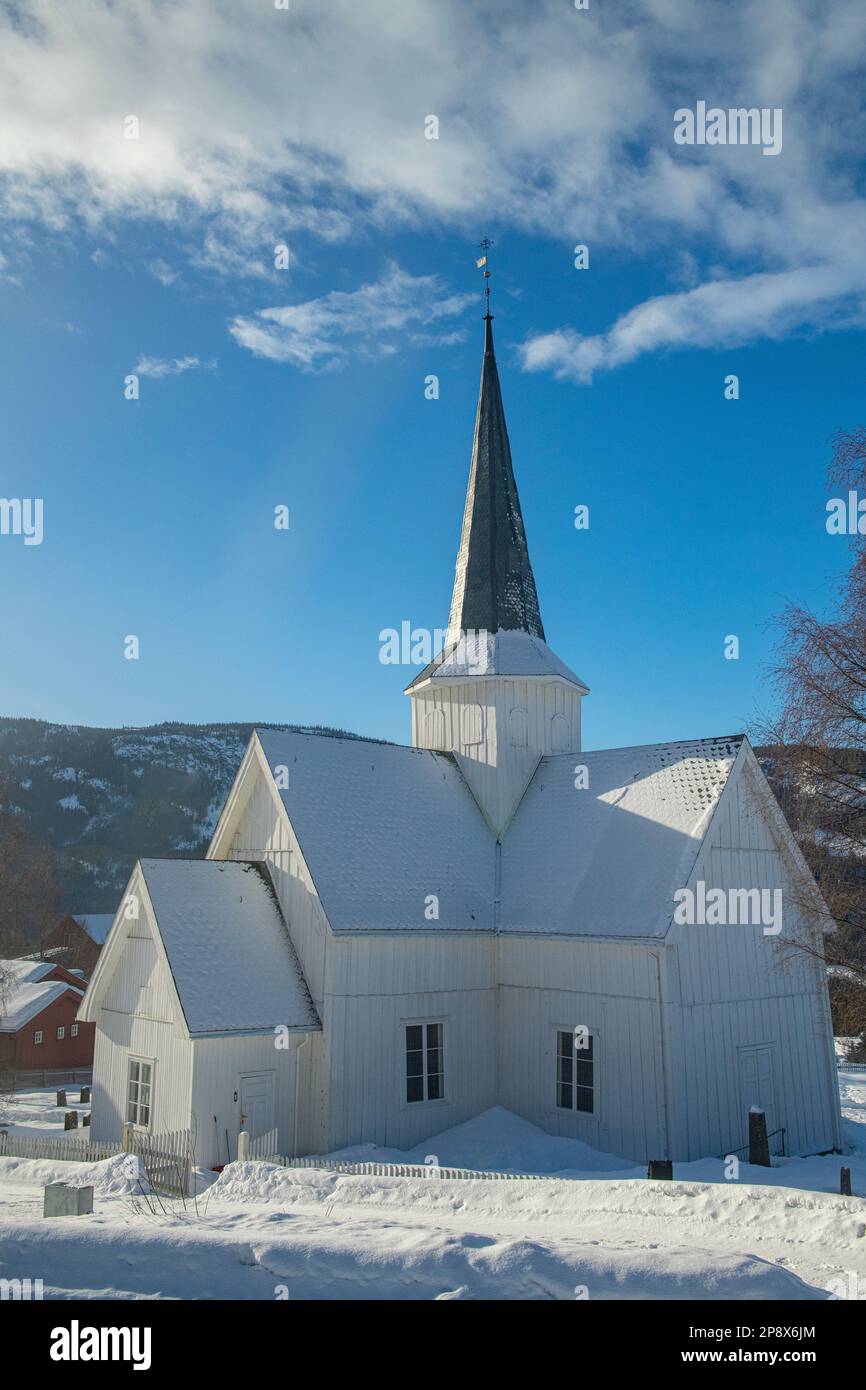 Une église rurale éloignée près de Beitovolées en Norvège Banque D'Images