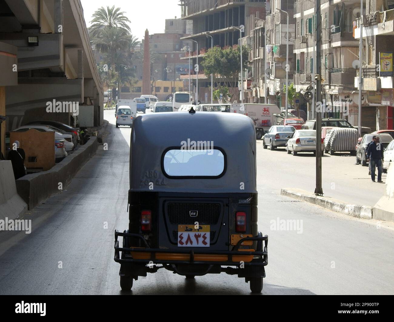 Le Caire, Egypte, 9 mars 2023: auto rickshaw, taxi bébé, mototaxi, pigeon, jonnybee, bajaj, chand gari, lapa, tuk-tuk, tum-tum, Keke-napep, Maruwa, 3whee Banque D'Images