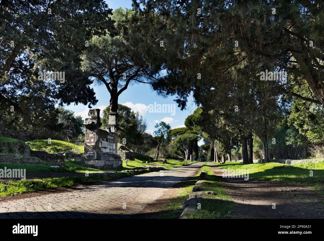 Italie , Rome , la voie Appienne - via Appia - une des routes romaines les plus importantes de la République antique Banque D'Images