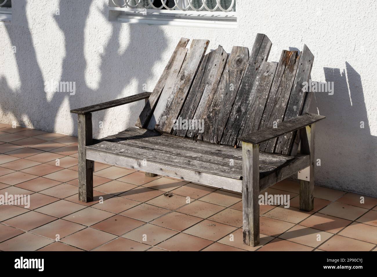 banc extérieur en bois recyclé maison fait de l'ancienne palette de