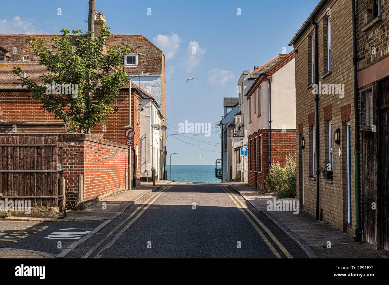 Maisons côtières avec vue sur la mer. Herne Bay, Kent, Royaume-Uni Banque D'Images