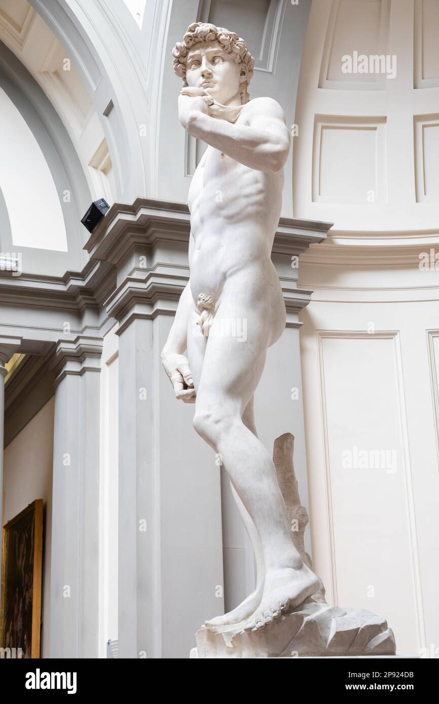 Florence, Italie - Circa août 2021 : sculpture David de Michel-Ange Buonarroti. Le chef-d'œuvre de l'art de la Renaissance Banque D'Images
