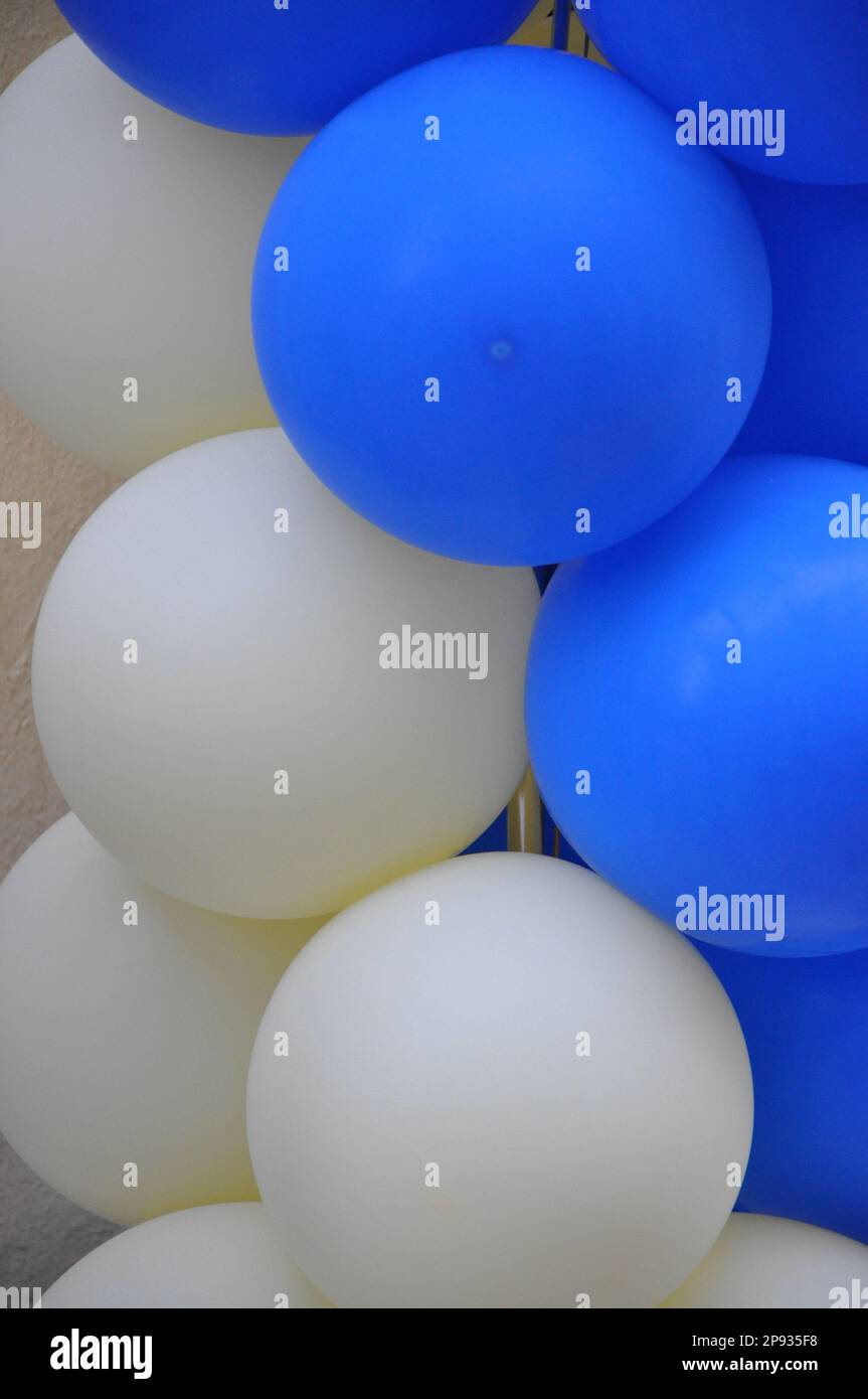 bleu blanc ballon texture pour mariage ou fête de l'arrière-plan de la nouvelle année Banque D'Images