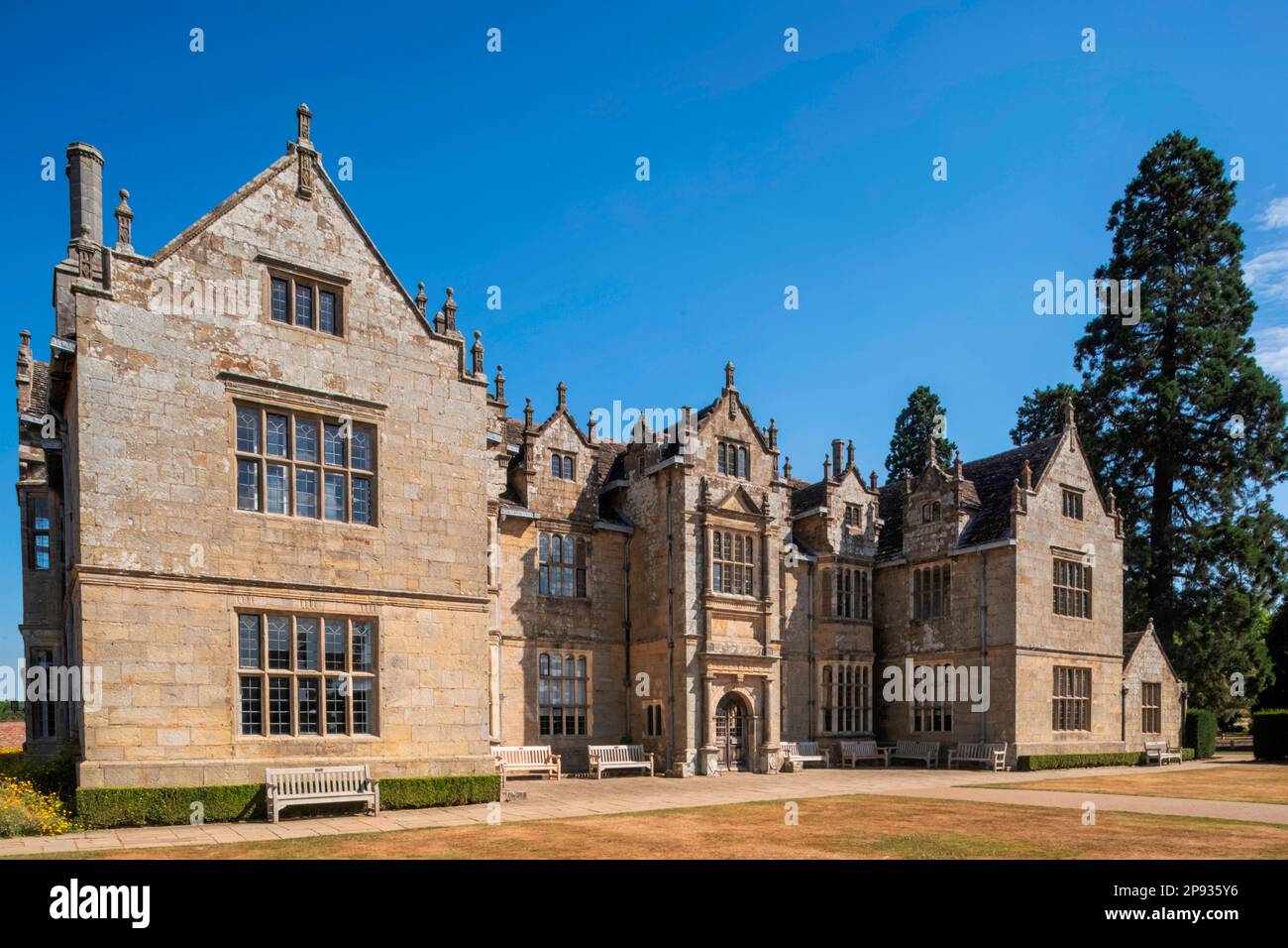 Angleterre, West Sussex, Wakehurst, Wakehurst place House and Gardens Banque D'Images