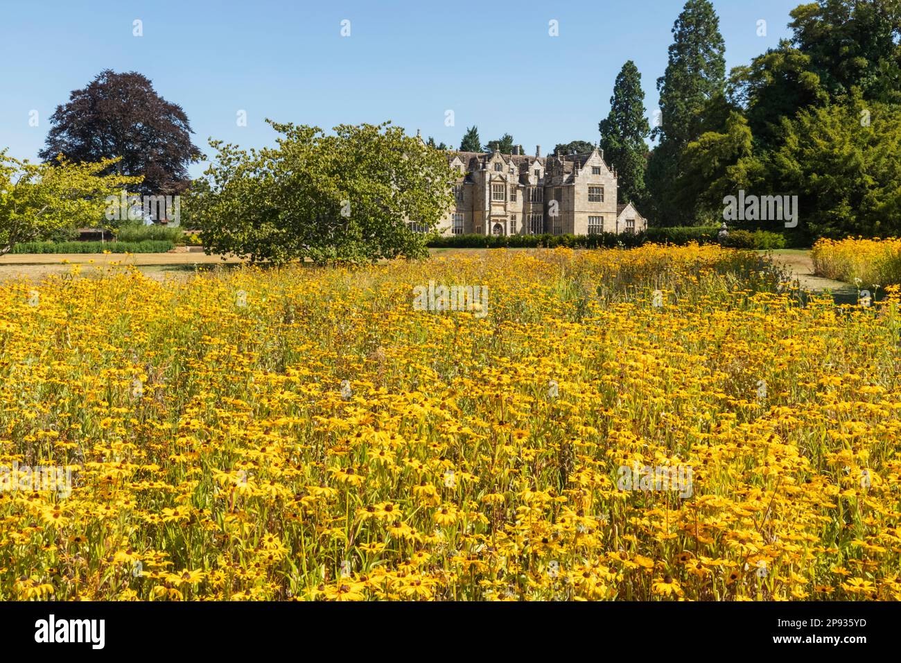 Angleterre, West Sussex, Wakehurst, Wakehurst place House and Gardens Banque D'Images