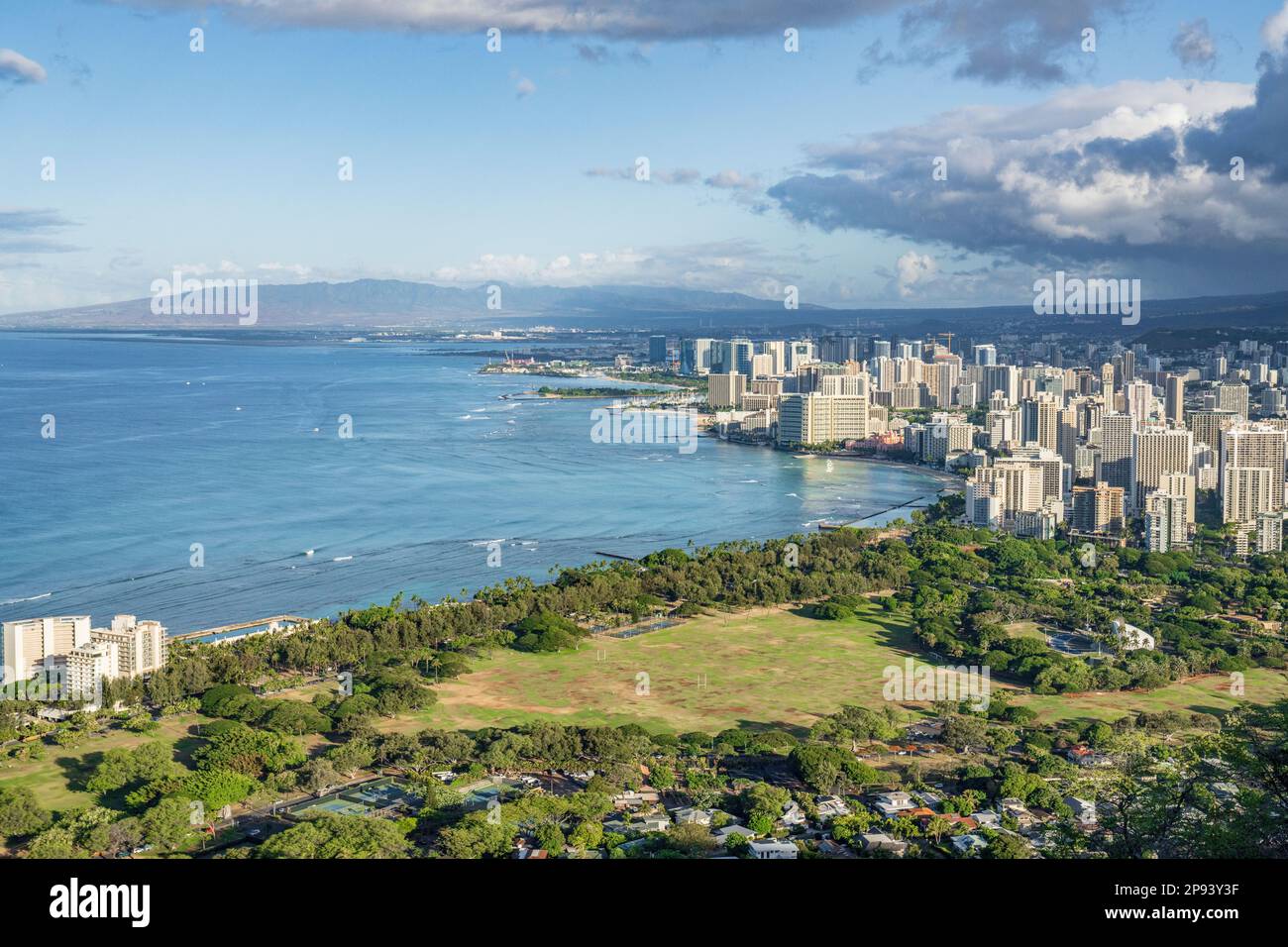 Vue d'Honolulu depuis Diamond Head, Honolulu, Hawaï, États-Unis, Polynésie, Océanie Banque D'Images