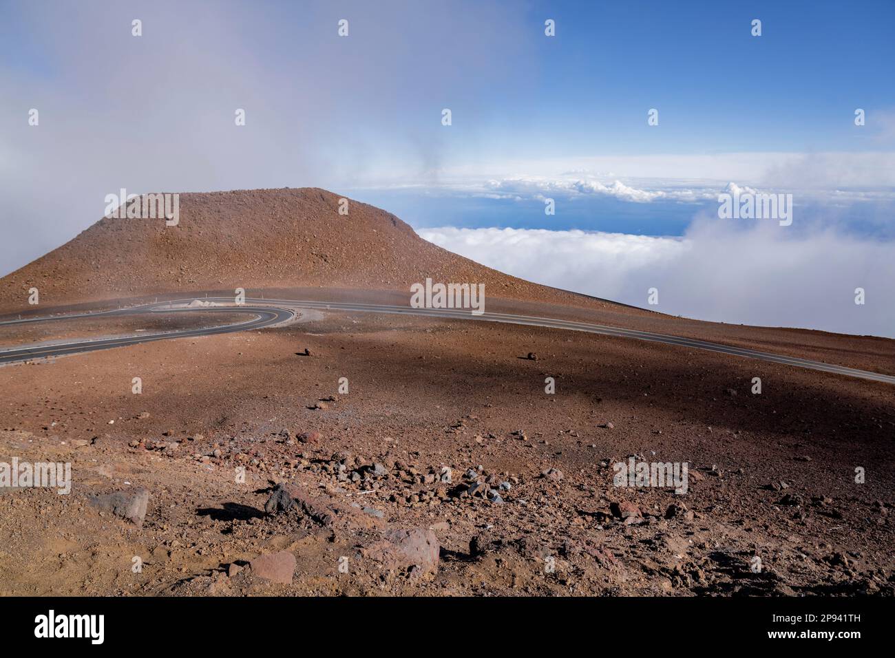 Vue de Haleakala avec Big Island au loin, parc national de Haleakala, Maui, Hawaii, États-Unis, Polynésie, Océanie Banque D'Images