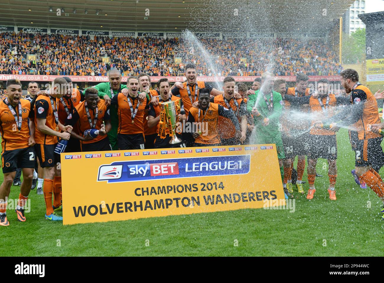 Sky Bet League One champions Wolverhampton Wanderers contre Carlisle United 04/05/2014 Banque D'Images