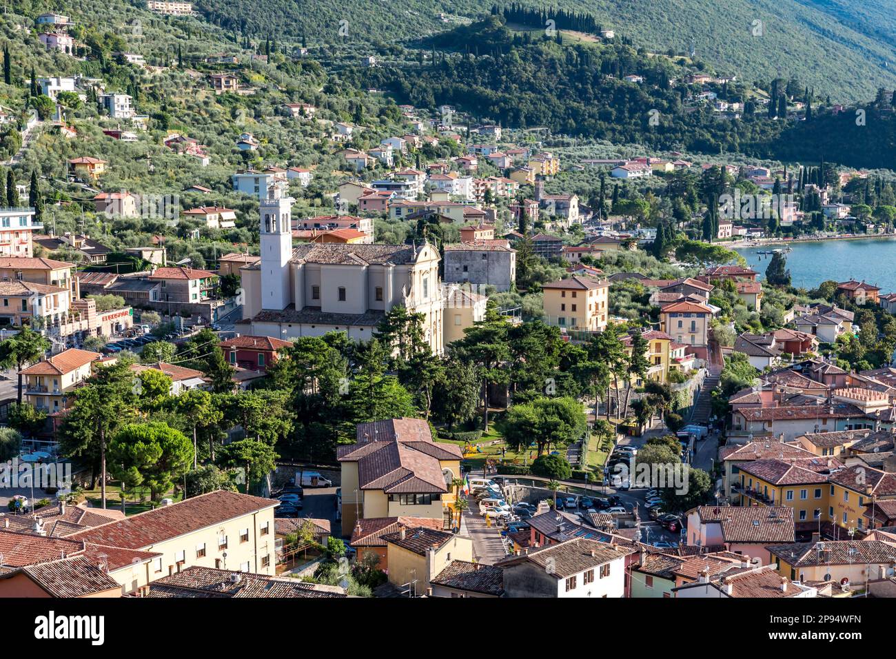 Vue depuis le château de Scaliger sur Malcesine et le lac de Garde, Malcesine, Lac de Garde, Italie, Europe Banque D'Images