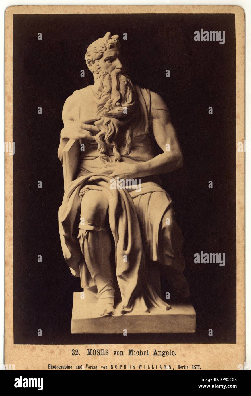 Rome , Italie : le MOÏSE de MICHEL-ANGE BONARROTI ( 1475 - 1564 ), photo de Sophus Williams , 1877 , Berlin , Allemagne - SCULTORORE - SCULPTURE - ARTE - ART - marmo - marbre - arts - statua - Mose' - barbe - barba - ARTI PLASTIQUE - ARTS - RENAISSANCE - RINASCIMENTO - Roma - Buonarroti - Italia ---- Archivio GBB Banque D'Images