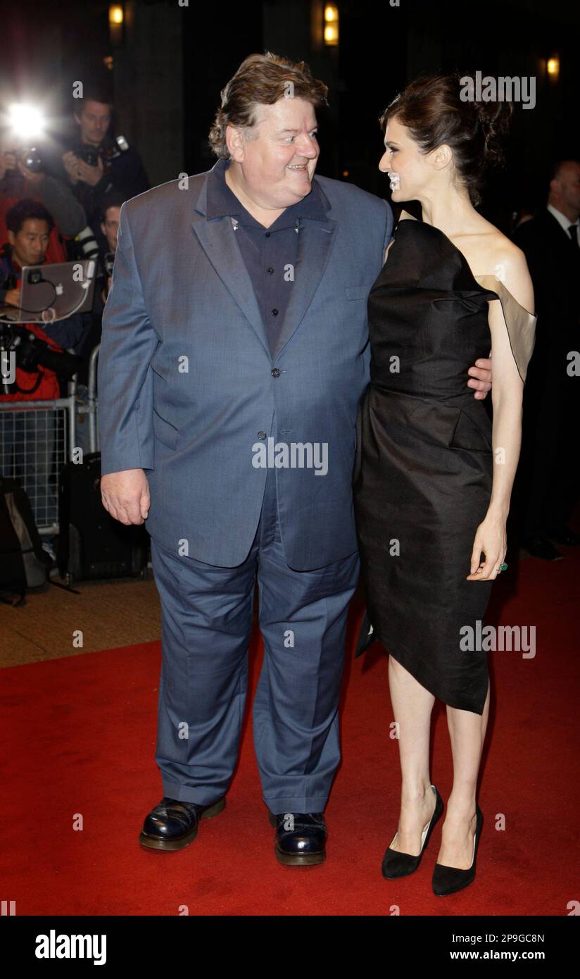 British actors Rachel Weisz and Robbie Coltrane arrive for the BFI London Film Festival screening of The Brothers Bloom, a globe-trotting comedy about the last great adventure of the world's best con men, in a central London cinema, Monday, Oct. 27, 2008. (AP Photo/Joel Ryan) Banque D'Images