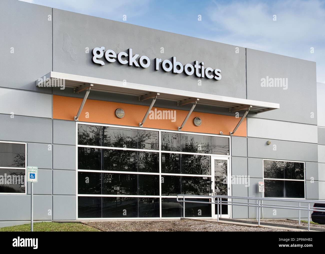 Houston, Texas États-Unis 02-25-2023: Extérieur de la façade de la construction de Gecko Robotics à Houston, Texas. Entreprise d'infrastructure technologique. Banque D'Images