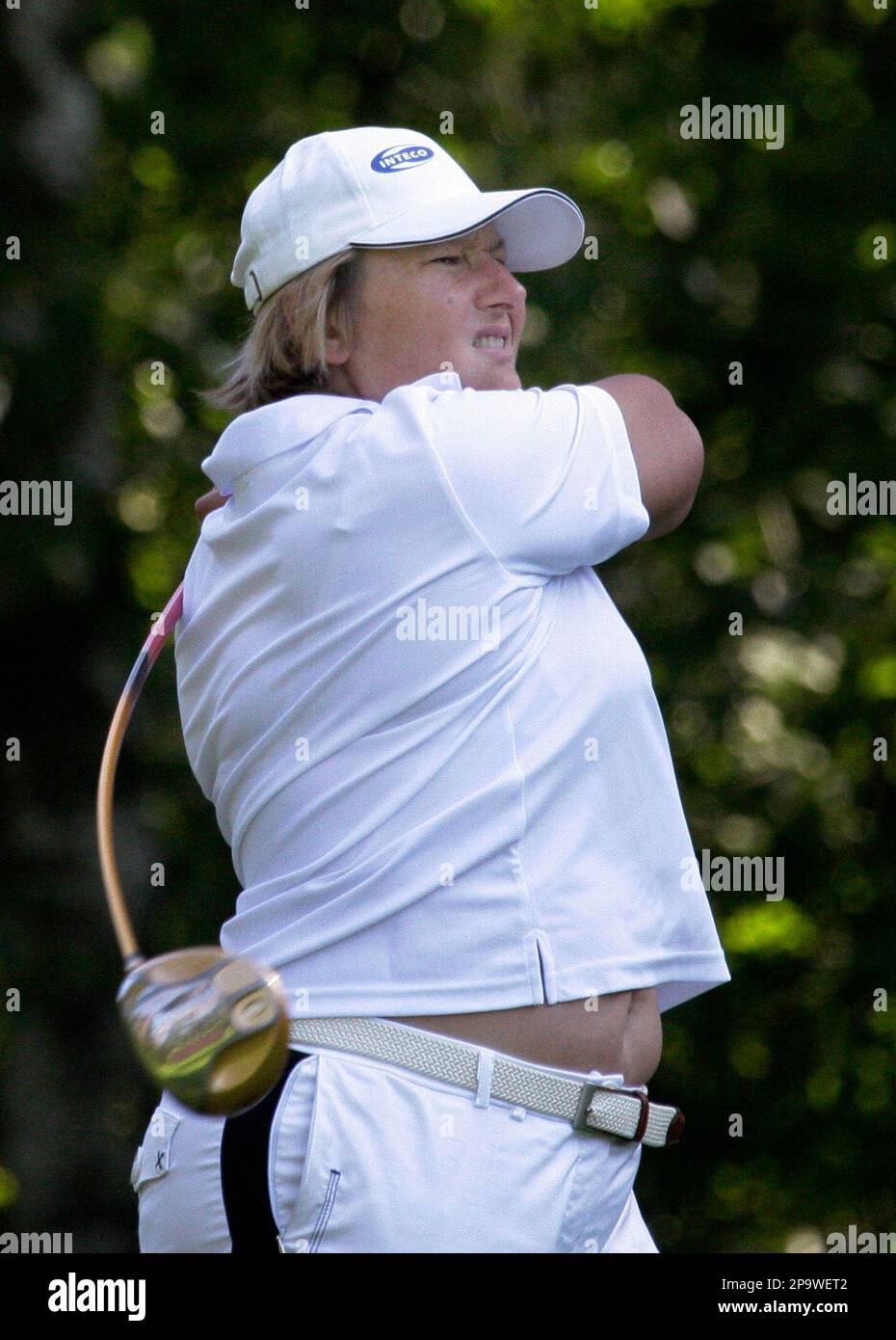 Yelena Baturina, the billionaire wife of the Moscow Mayor Yuri Luzhkov and the owner of Inteco company is seen in action during the opening day of Russian Open golf championship at Moscow Country Club in Nakhabino, outside Moscow, Wednesday, July 23, 2008. (AP Photo/Ivan Sekretarev) Banque D'Images