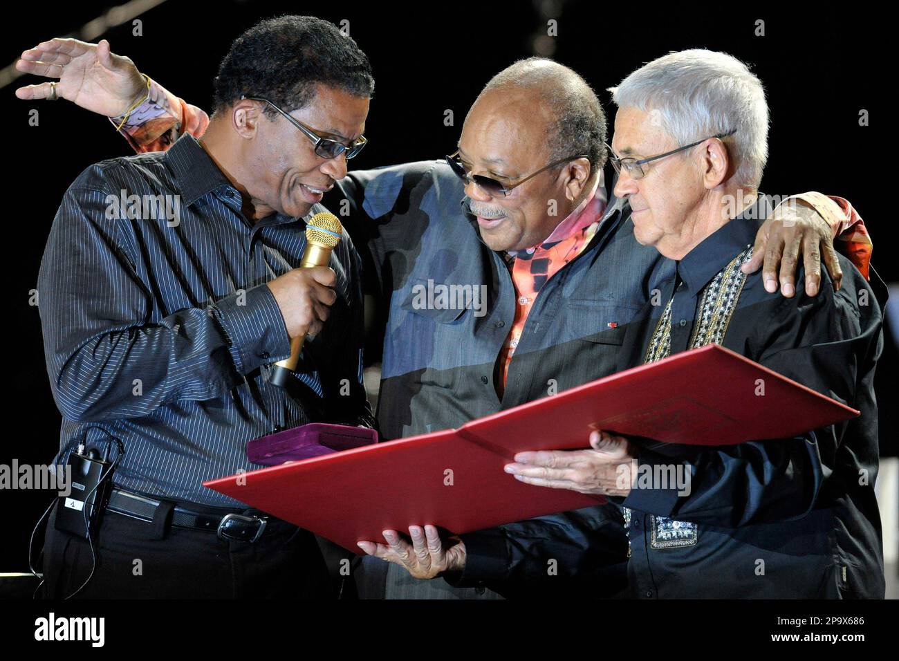 ** RETRANSMISSION TO CLARIFY REFERENCE TO 75TH BIRTHDAY ** From left, U