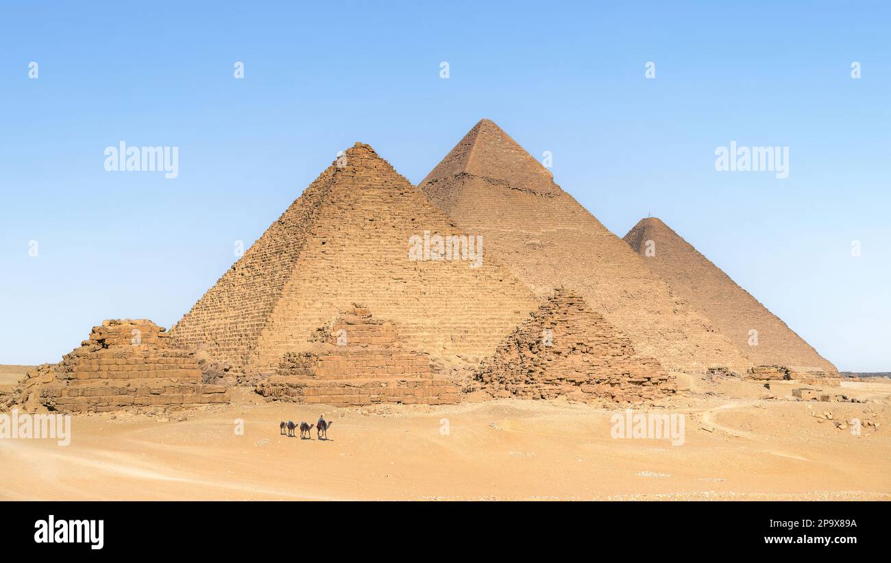 Vue sur les pyramides de Gizeh, Égypte Banque D'Images
