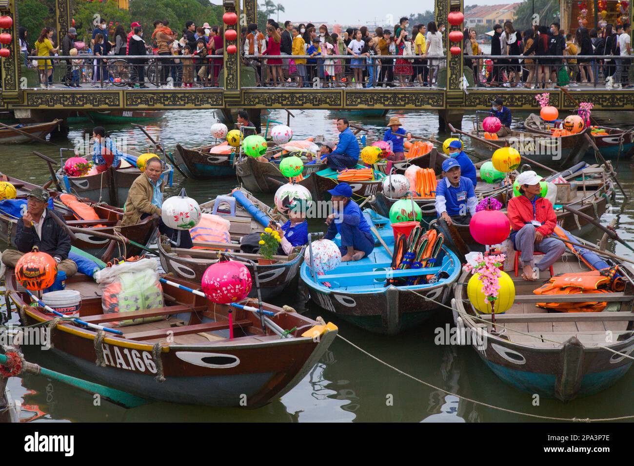 Vietnam, Hoi an, bateaux, gens, Thu bon River, Banque D'Images