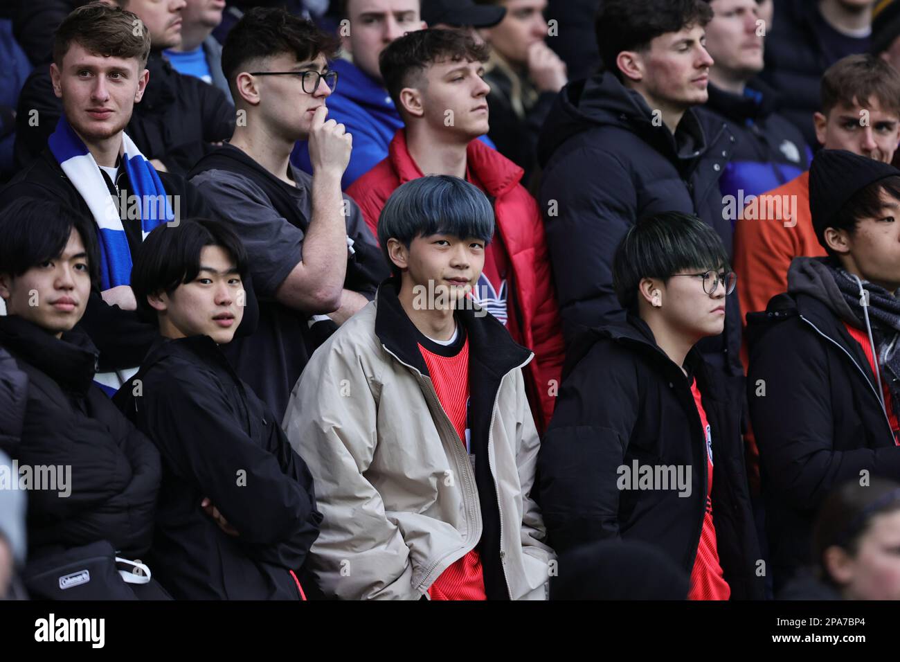 Kaoru Mitoma fans lors du match Premier League entre Leeds United et Brighton & Hove Albion à Elland Road, Leeds, le dimanche 12th mars 2023. (Photo : Pat Scaasi | ACTUALITÉS MI) crédit : ACTUALITÉS MI et sport /Actualités Alay Live Banque D'Images