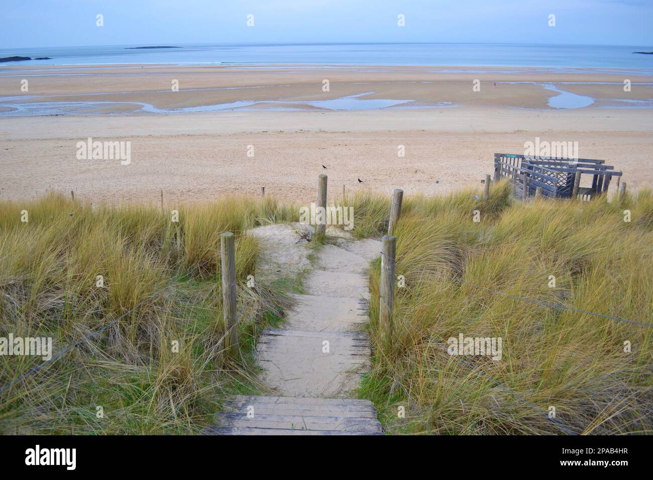 La Plage a Sables d'Or les Pins en Bretagne France Banque D'Images