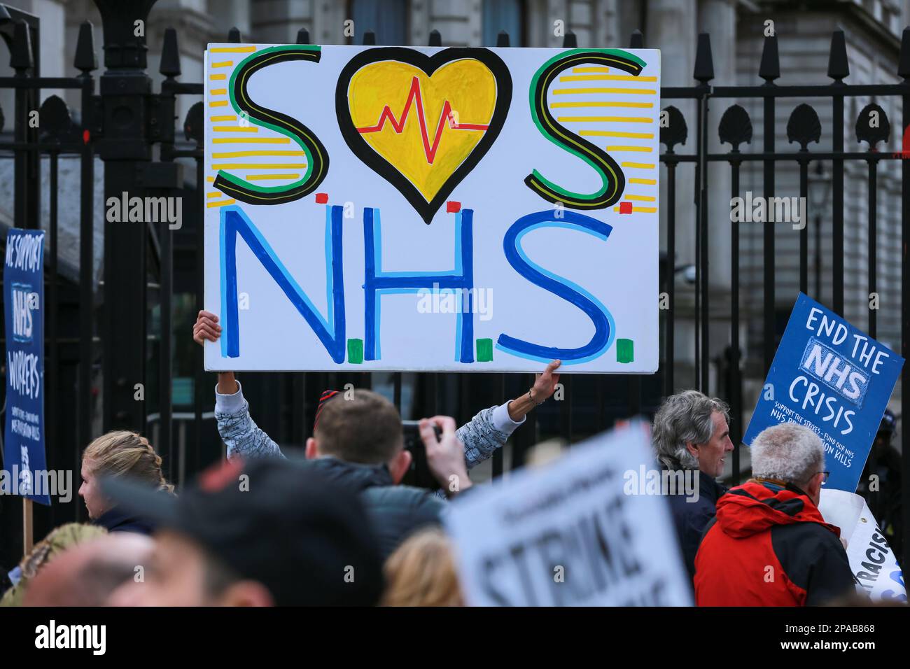 Londres, Royaume-Uni. 11 mars 2023. SOS NHS National Demonstration March de Tottenham court Road à Downing Street. © Waldemar Sikora Banque D'Images