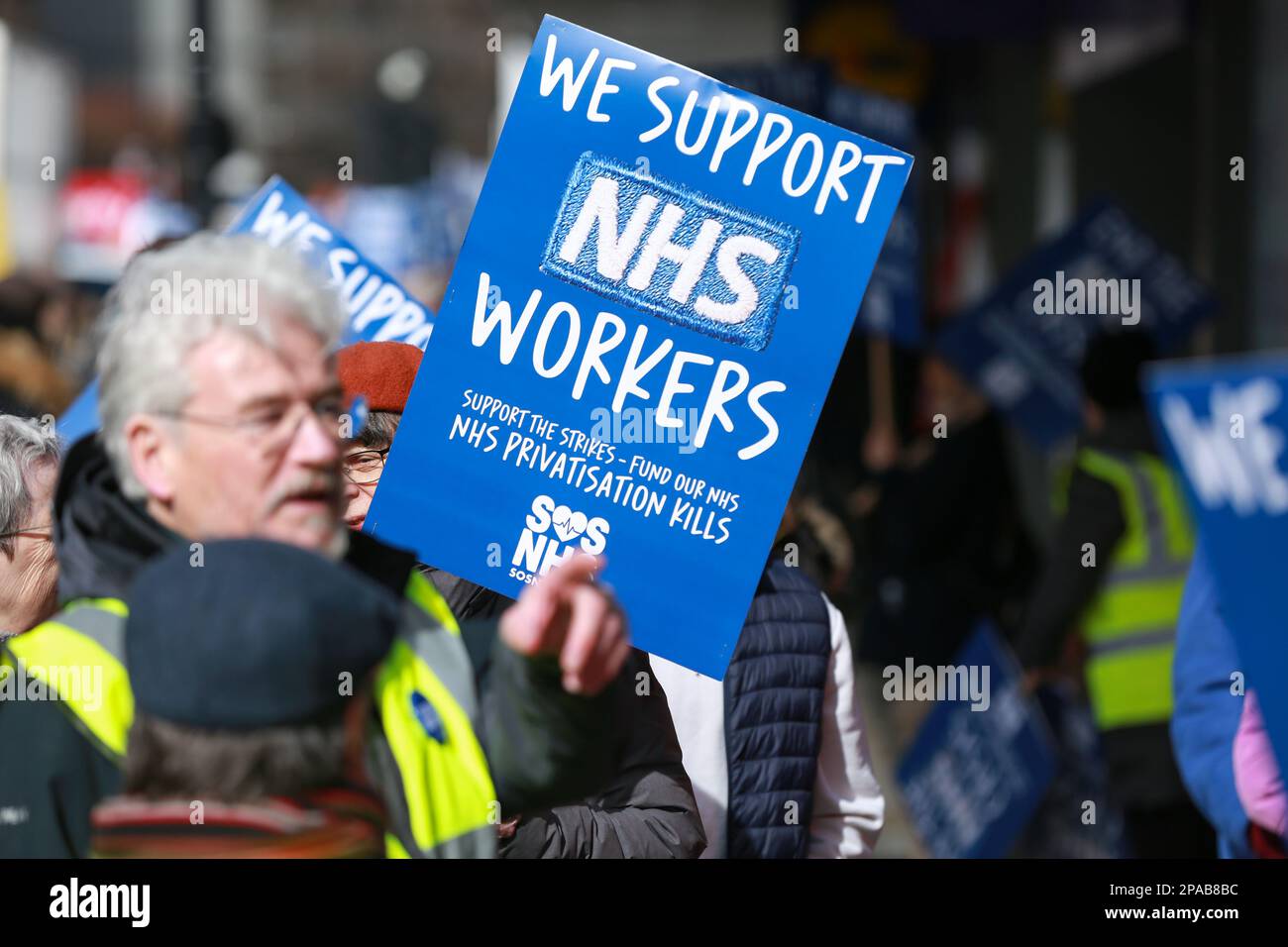 Londres, Royaume-Uni. 11 mars 2023. SOS NHS National Demonstration March de Tottenham court Road à Downing Street. © Waldemar Sikora Banque D'Images