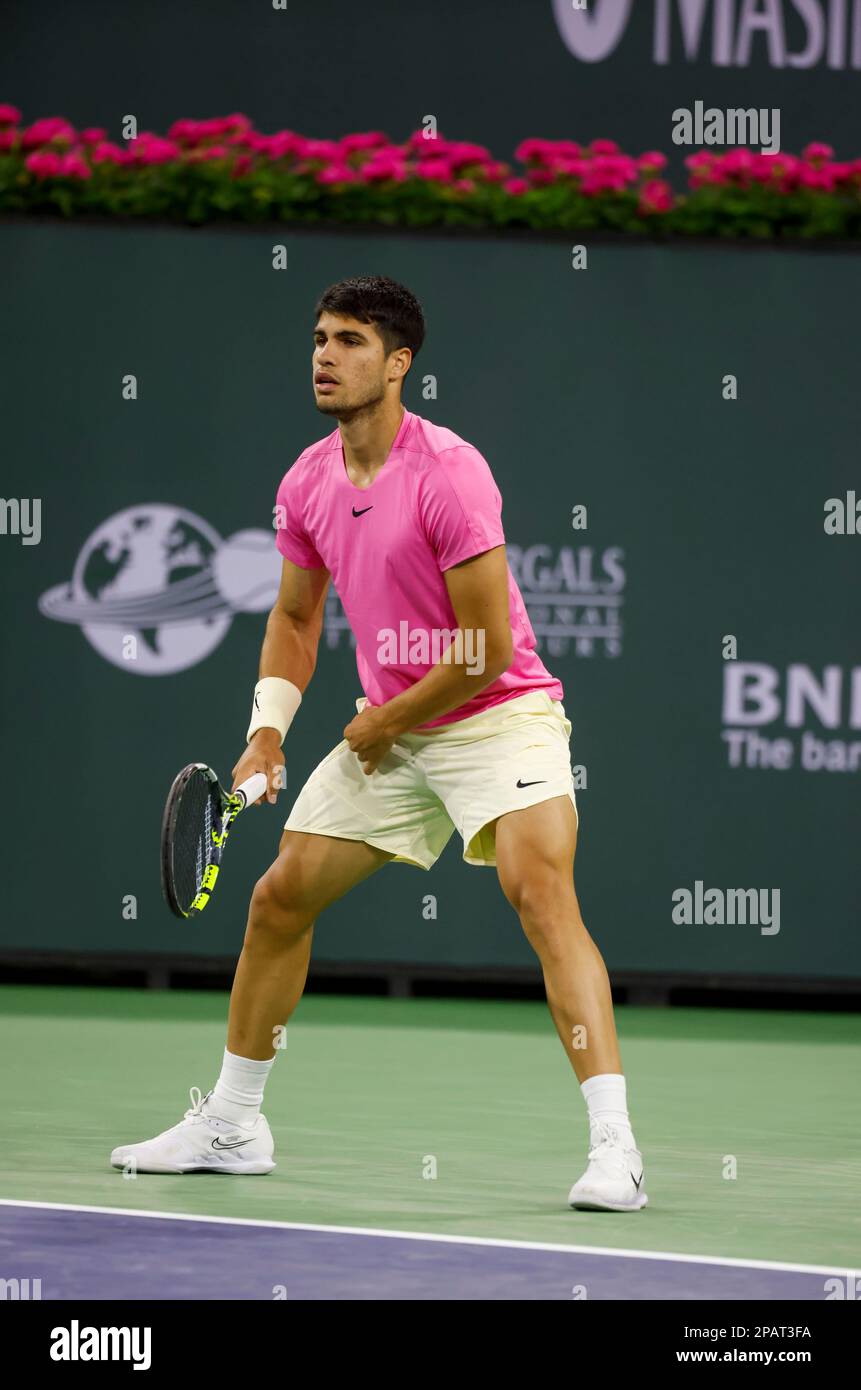 11 mars 2023 Carlos Alcaraz, d'Espagne, en action contre Thanasi Kokkinakis, d'Australie, lors de l'ouverture de BNP Paribas en 2023 au jardin de tennis d'Indian Wells, en Californie. Crédit photo obligatoire : Charles Baus/CSM Banque D'Images