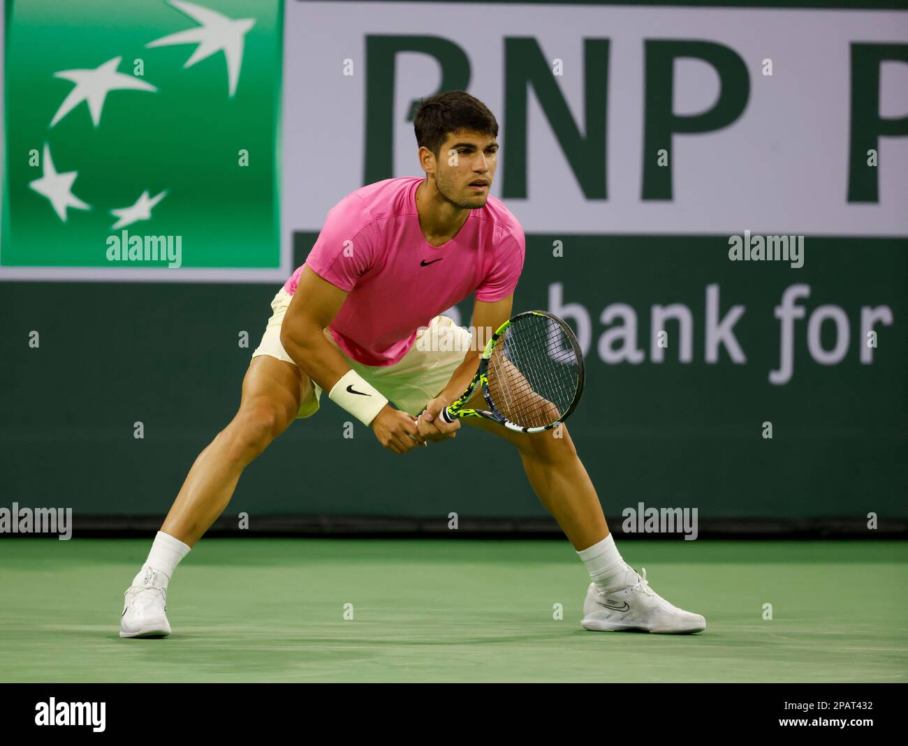 11 mars 2023 Carlos Alcaraz, d'Espagne, en action contre Thanasi Kokkinakis, d'Australie, lors de l'ouverture de BNP Paribas en 2023 au jardin de tennis d'Indian Wells, en Californie. Crédit photo obligatoire : Charles Baus/CSM Banque D'Images