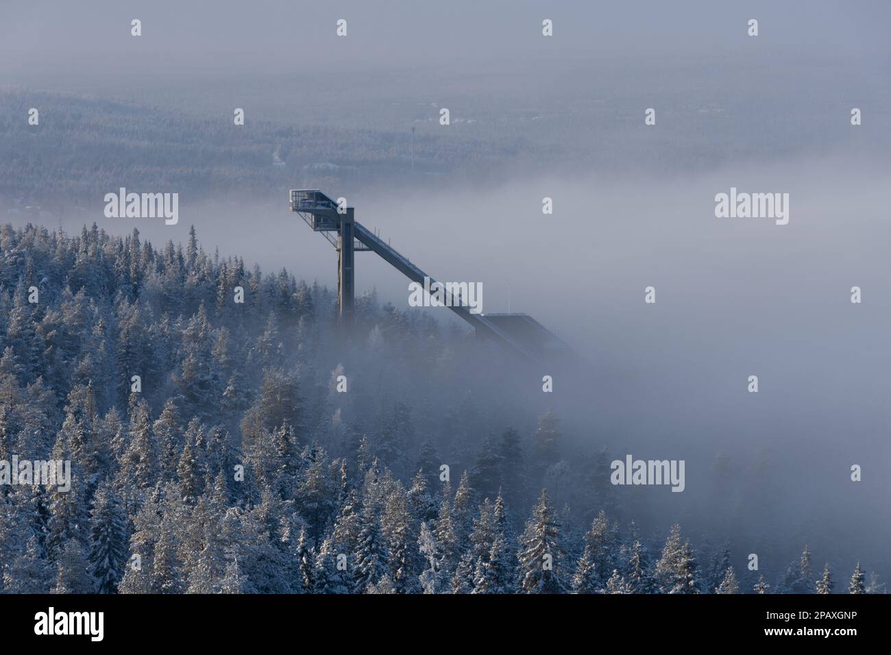 Colline de saut à ski d'Ounasvaara à Rovaniemi, Finlande Banque D'Images