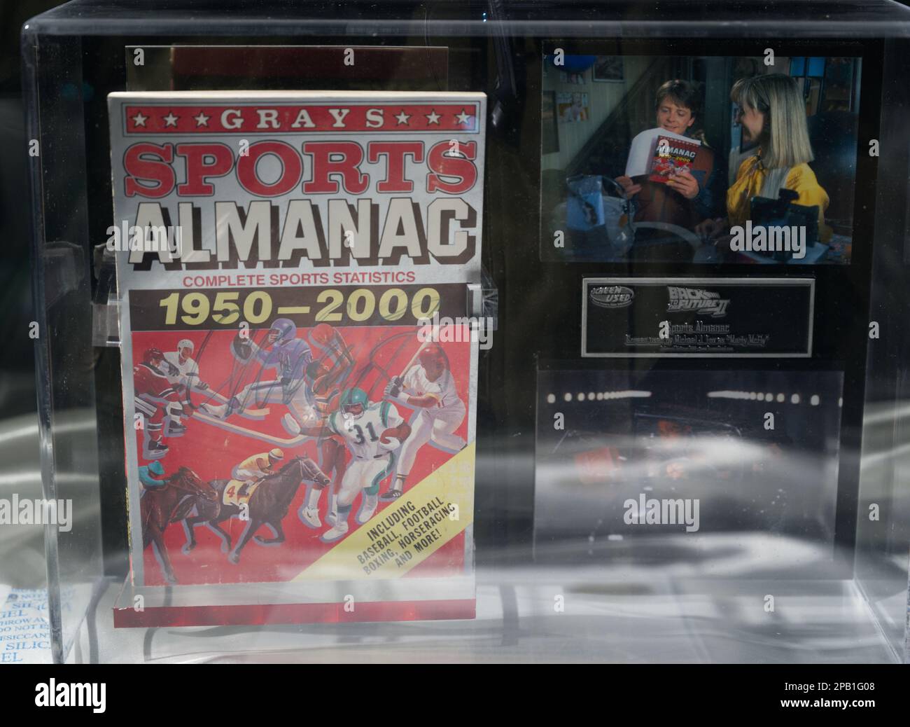Sports Almanac prop de film de Retour vers le futur Photo Stock - Alamy