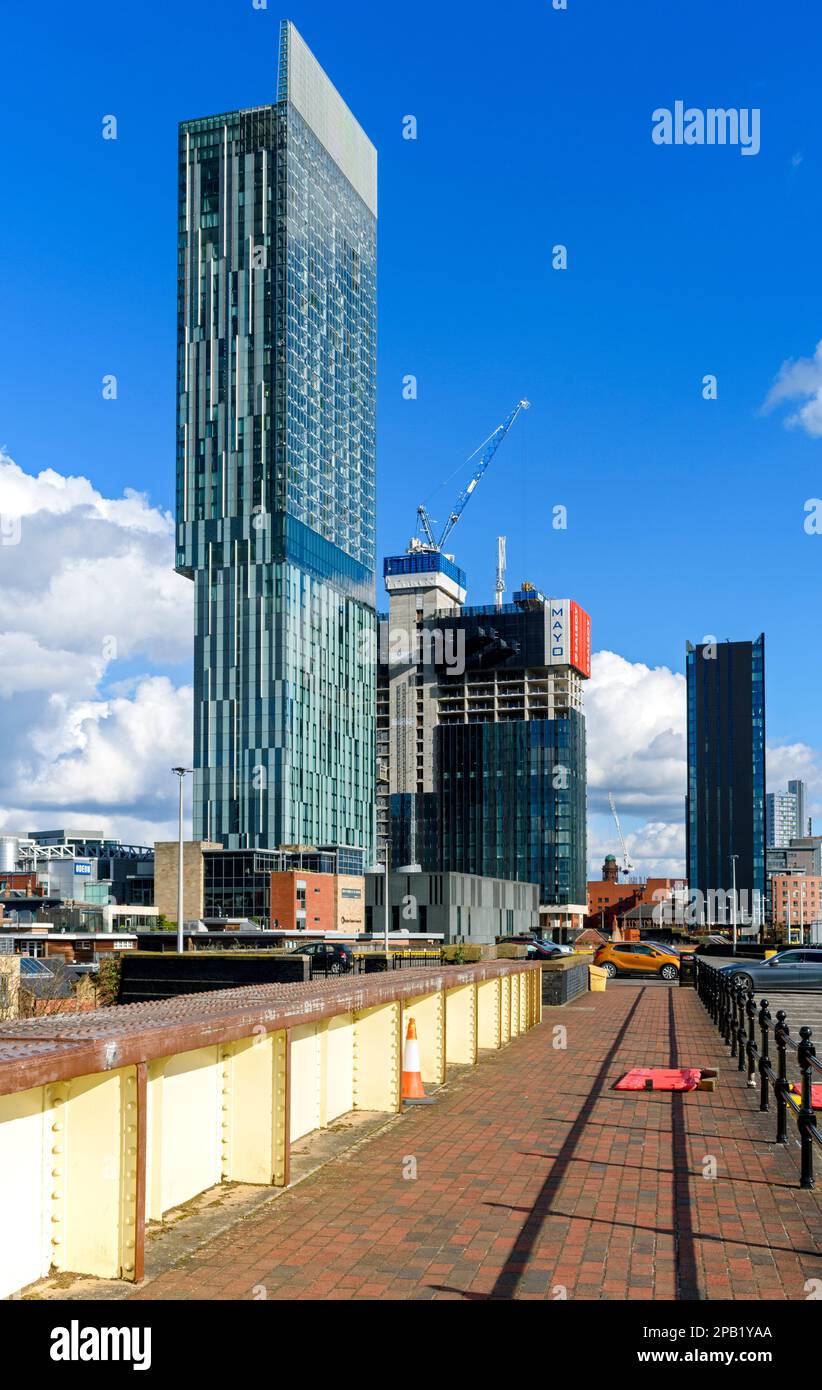 La Tour Beetdam et la phase un (en construction), un immeuble du développement de Viadux, et la Tour de l'axe. Manchester, Angleterre, Royaume-Uni Banque D'Images