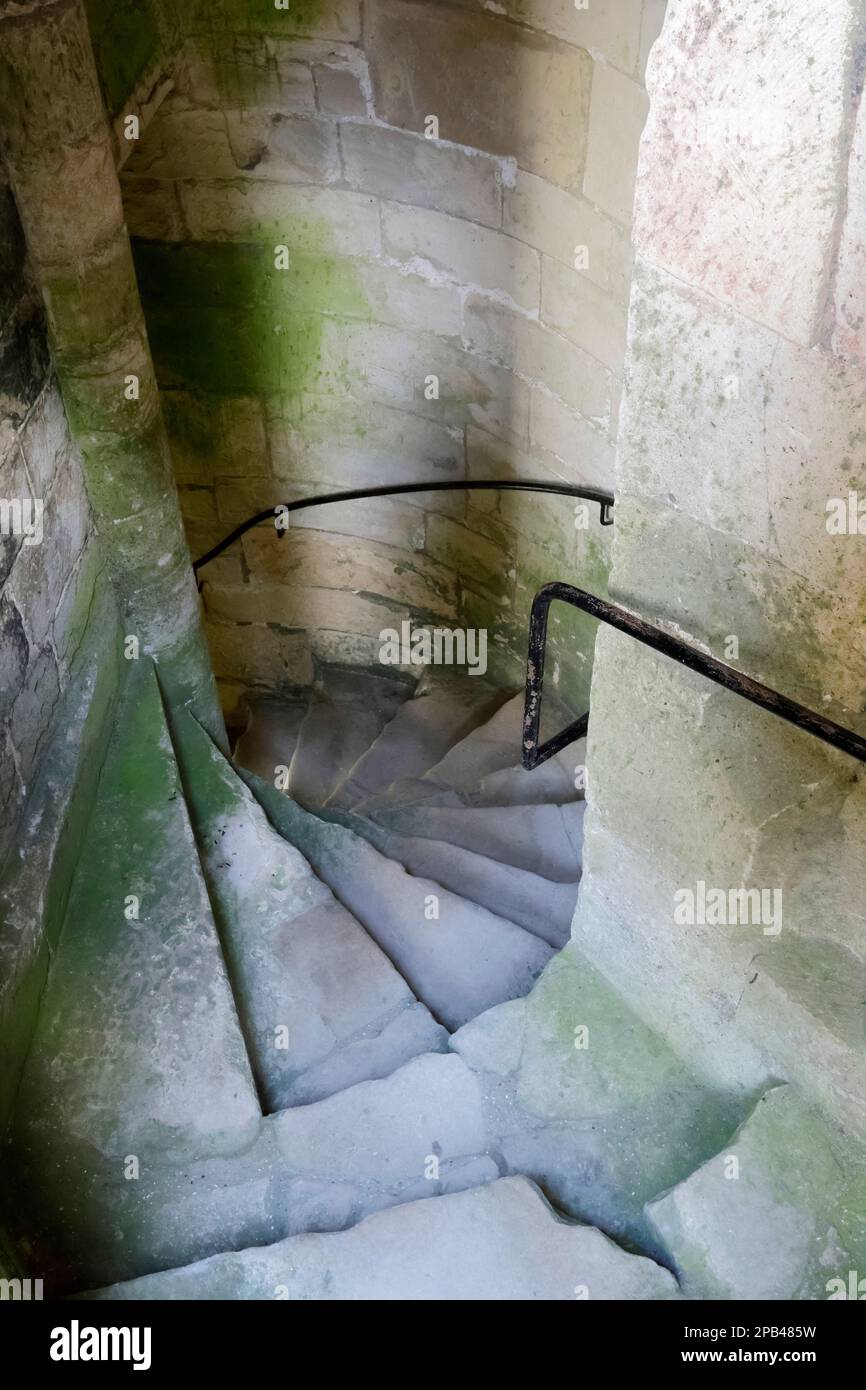 Ruines du château de la vieille garde, détails des escaliers en spirale Banque D'Images