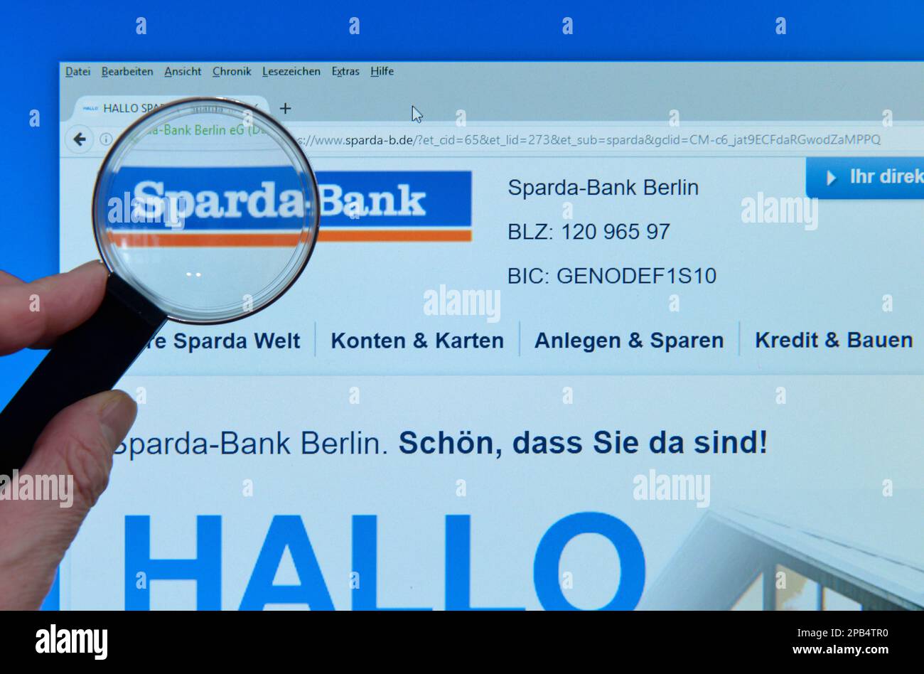 Sparda-Bank, site Web, écran, Loupe, main, Internet Photo Stock - Alamy