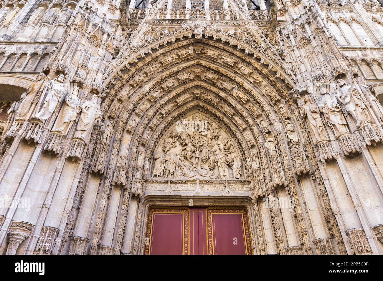 Photo du portail principal de la Cathédrale de Rouen à Rouen, France Banque D'Images