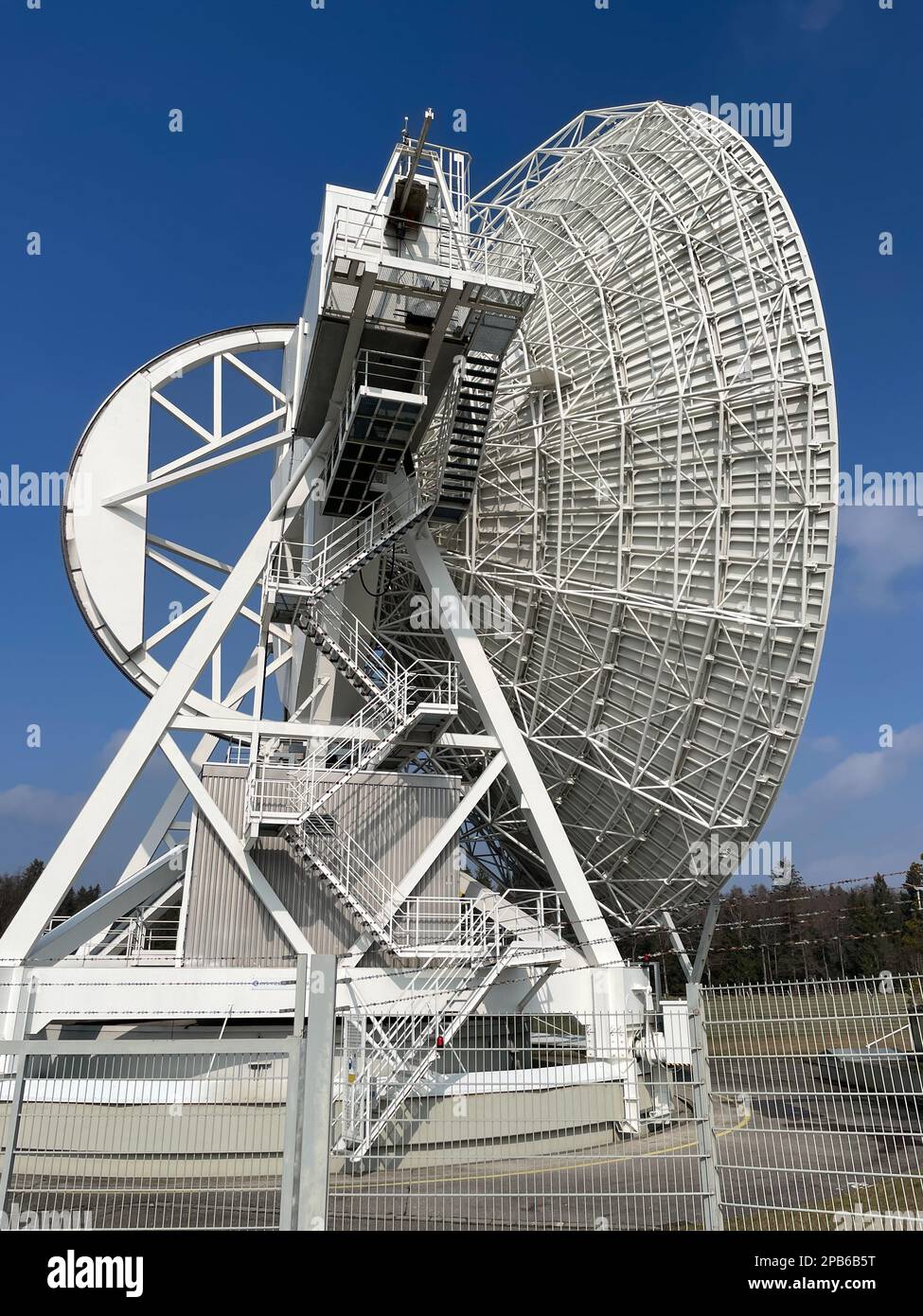 Cemter allemand des opérations spatiales à Weilheim, Bavière, Allemagne. Centre aérospatial allemand Banque D'Images