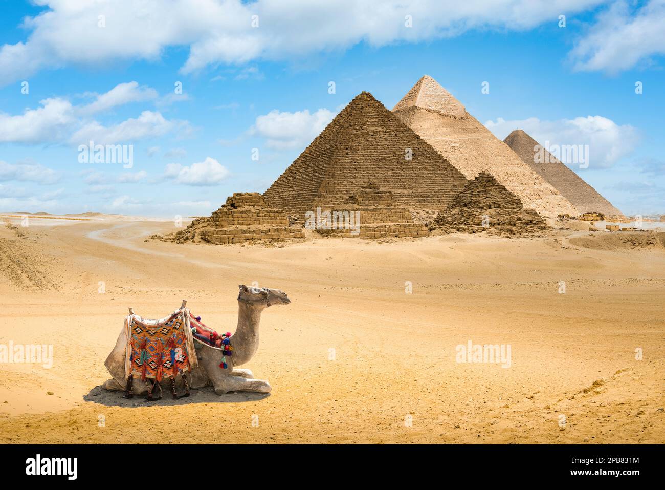 Vue sur les pyramides de Gizeh, Égypte Banque D'Images