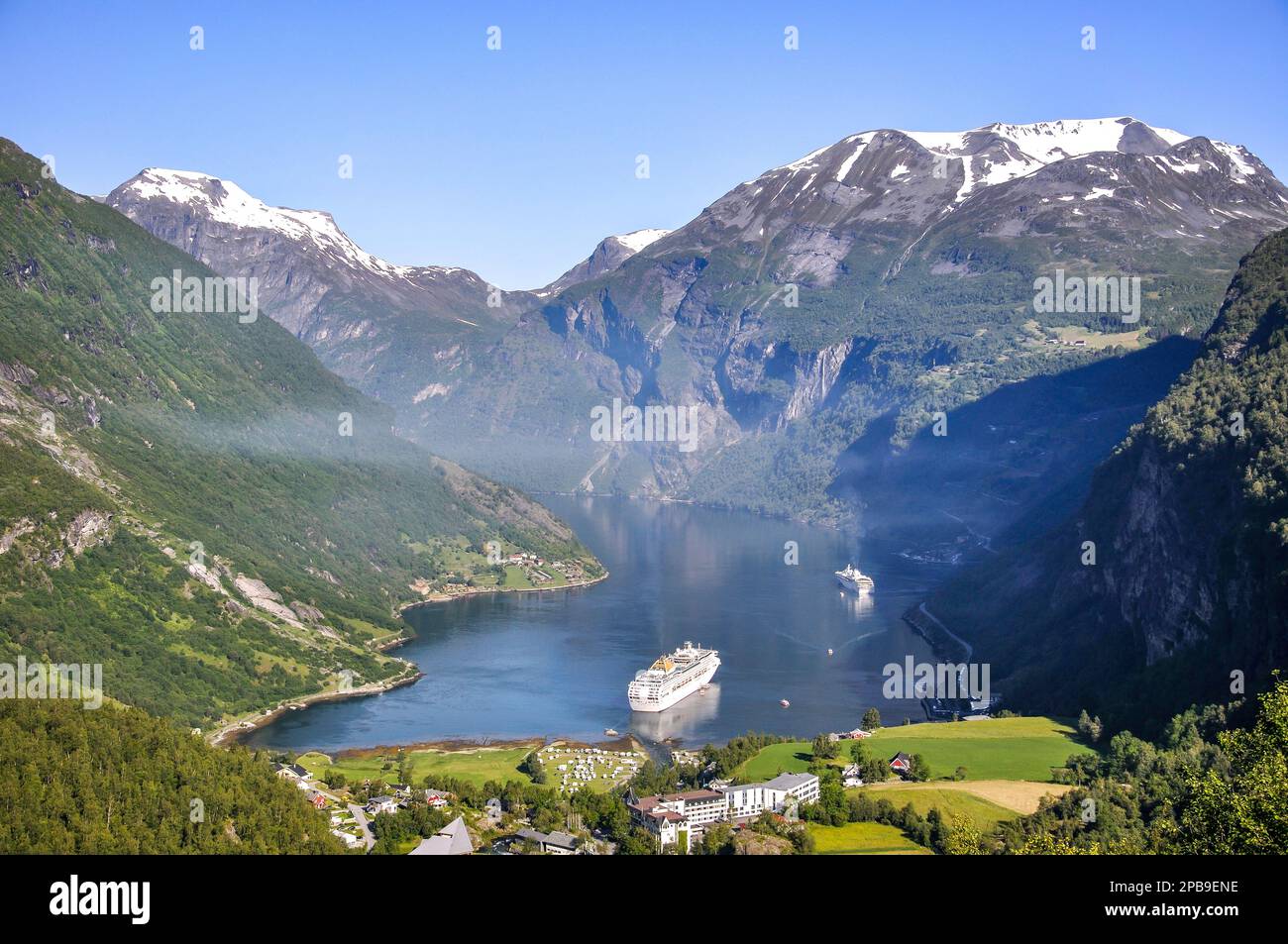 Fjord de Geiranger panorama, Flydalsjuvet Viewport, Geiranger, More og Romsdal (Norvège) Banque D'Images