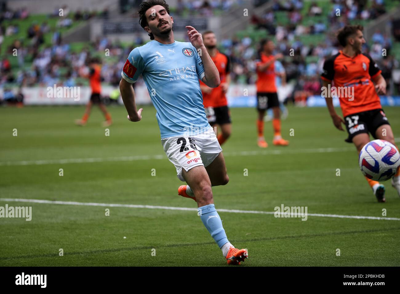 Melbourne, Australie, 12 mars 2023. Callum Talbot de Melbourne FCControls le ballon lors du match De football masculin A-League entre Melbourne City et Brisbane Roar à l'AAMI Park on 12 mars 2022 à Melbourne, en Australie. Crédit : Dave Helison/Alamy Live News Banque D'Images