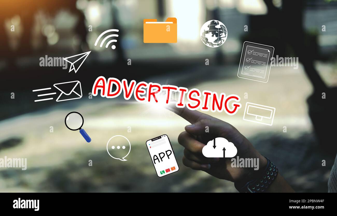 Concept de marketing numérique : site Web de publicité en ligne et publicité sur les médias sociaux Banque D'Images