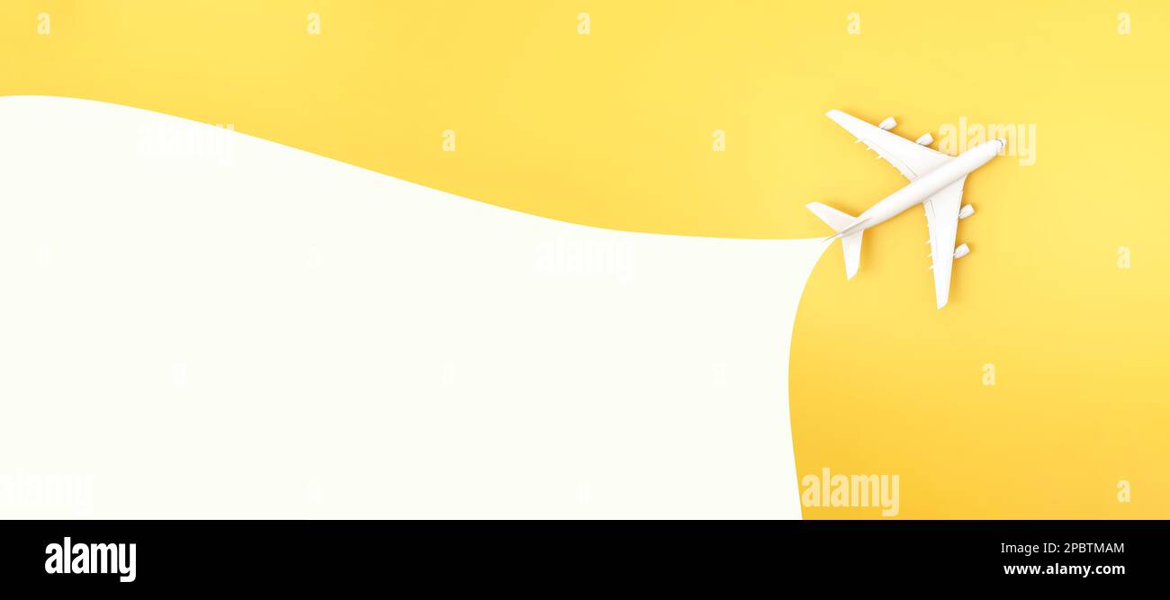 Avion avion piste d'avion sur fond jaune et bulle pour le message. Conception de la pose plate du concept de voyage. 3d rendu. Banque D'Images