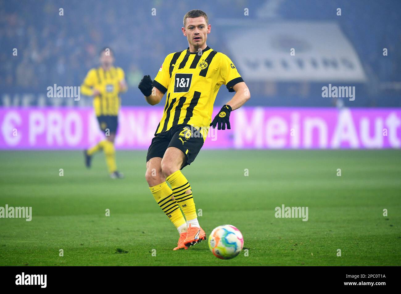 Bundesliga, Veltins Arena, FC Schalke 04 contre Borussia Dortmund ; Julian Ryerson (BVB) Banque D'Images